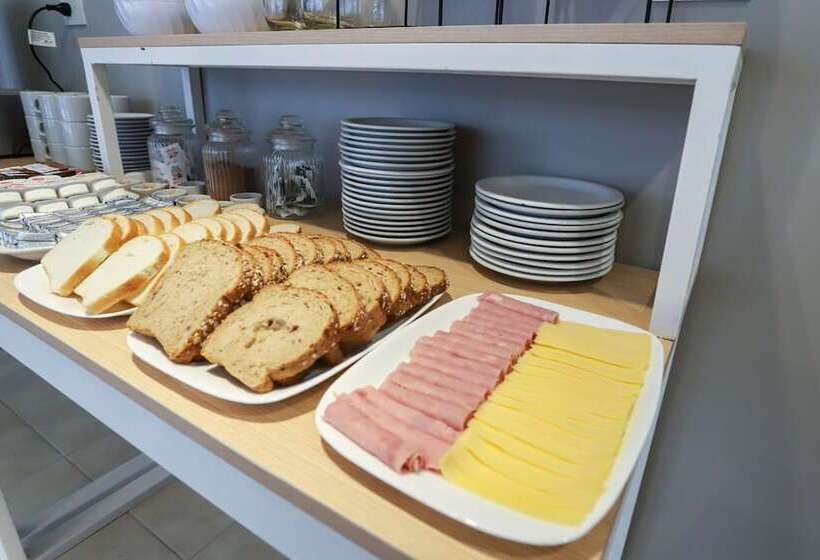 هتل Plaza Bariloche