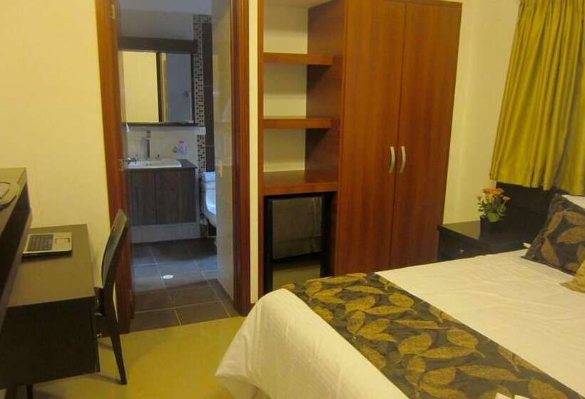 هتل Serenity Suites Casa Boutique