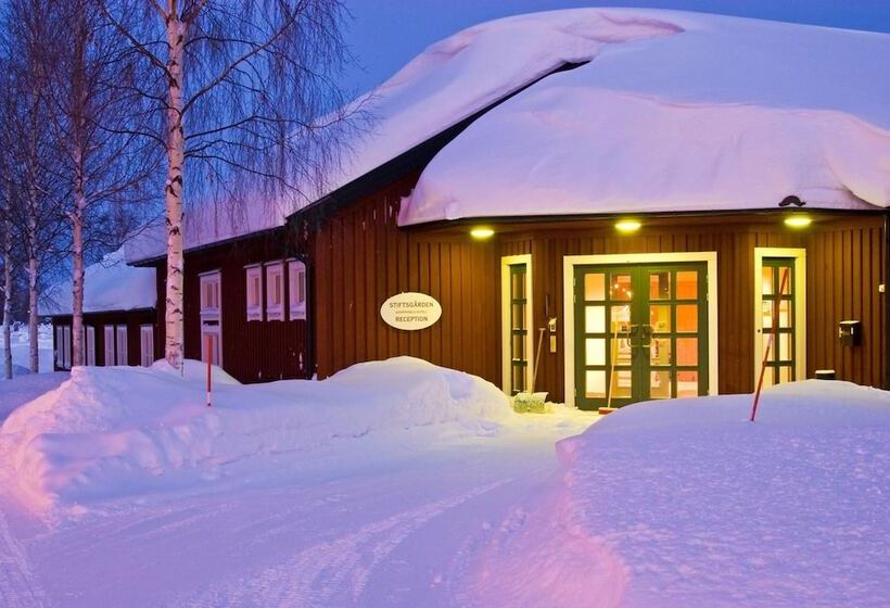 هتل Stiftsgården Hostel Skellefteå
