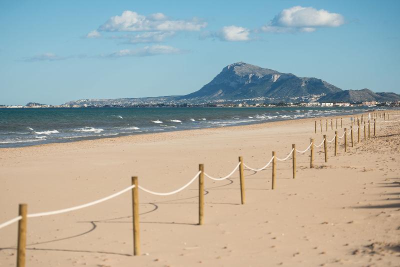 Las Dunas