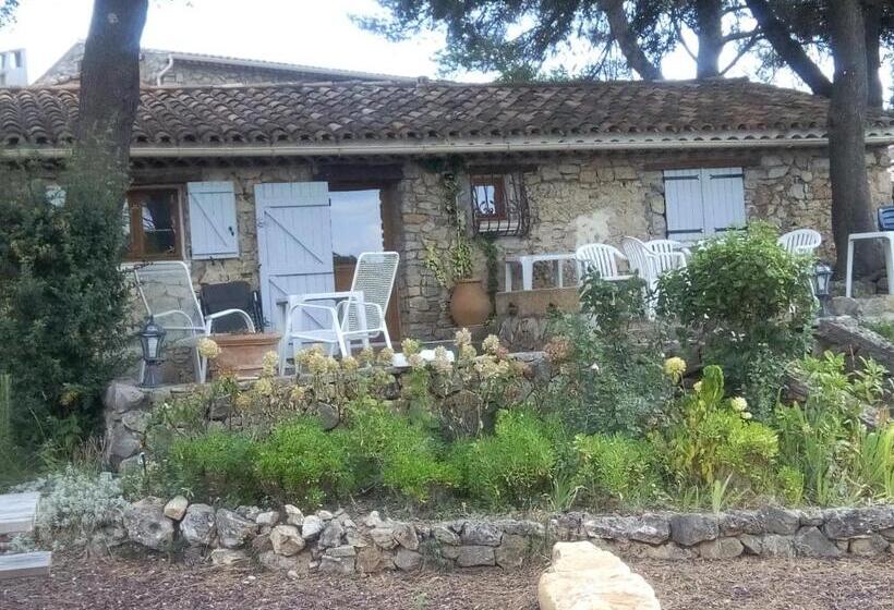 تختخواب و صبحانه Domaine L'helion