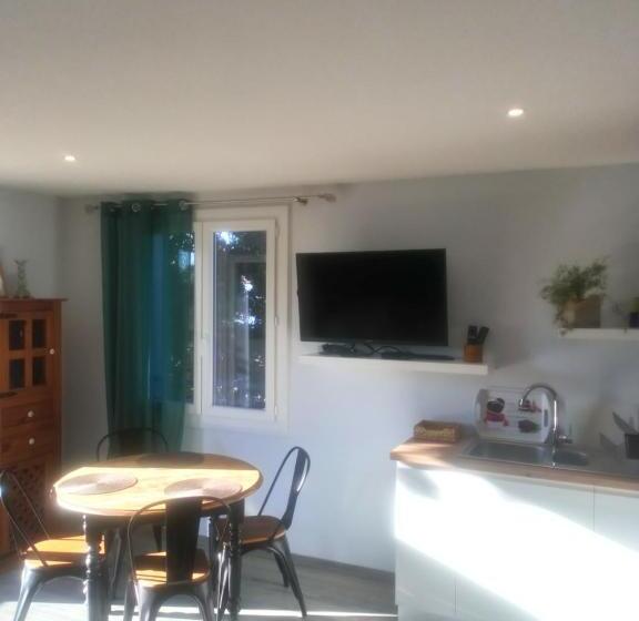 住宿加早餐  Gite Villa Lou Félibre