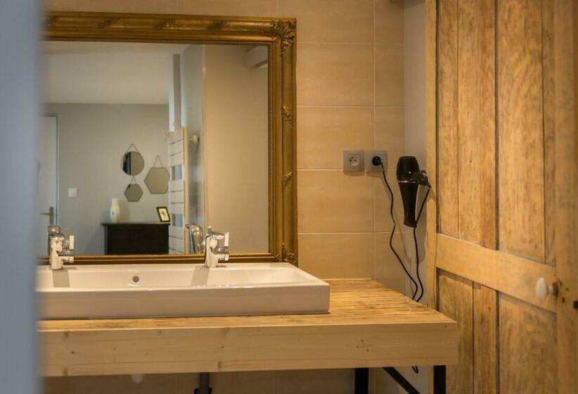 تختخواب و صبحانه Hôtel Spa Le Miel Des Muses