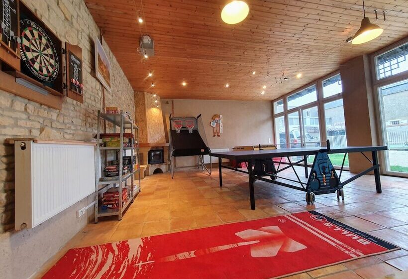 ベッドアンドブレックファースト La Villa Des Roses Gîte Chambres D Hôtes Piscine Chauffée