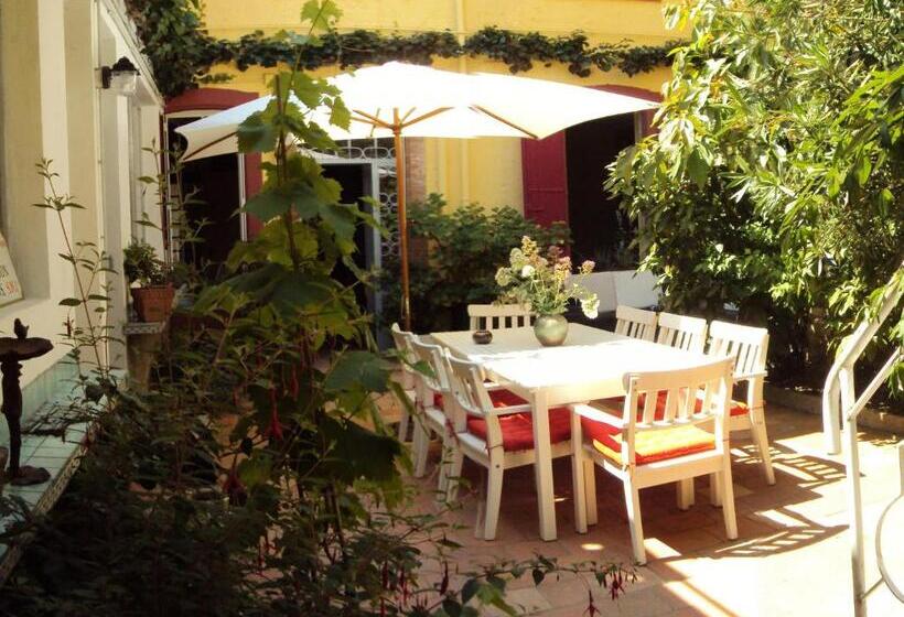 تختخواب و صبحانه Les Chambres Des Dames