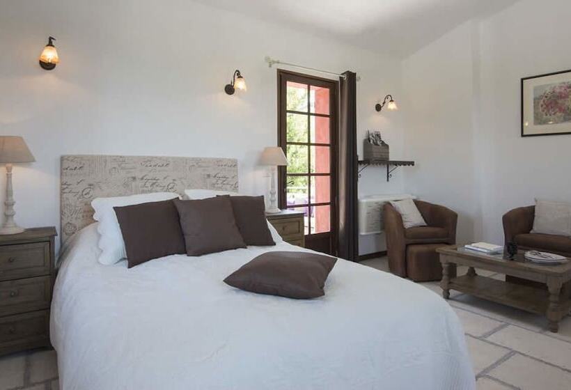 تختخواب و صبحانه Une Maison à Saint Paul De Vence