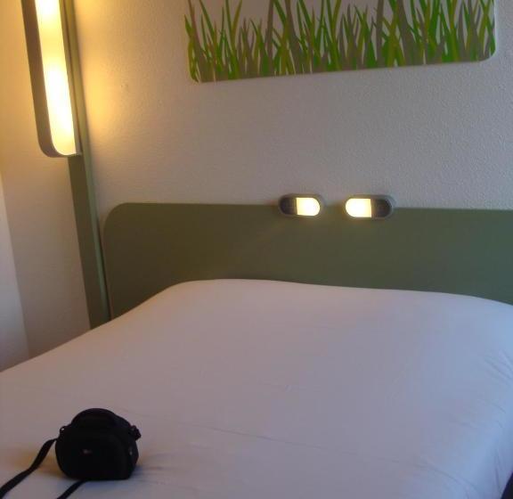 Отель Ibis Budget Thiers