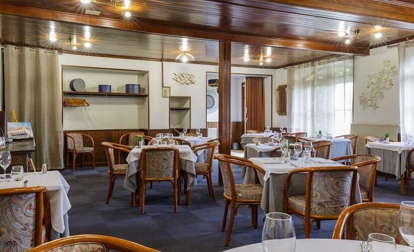민박 Auberge D Ici Et D Ailleurs
