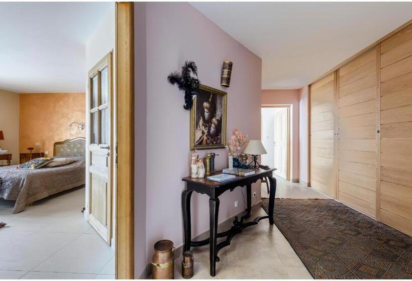 مبيت وإفطار Château Serigues