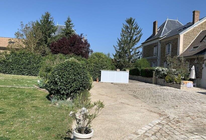 ベッドアンドブレックファースト Domaine D Auxonnettes Chambres D Hôtes Et Gîtes