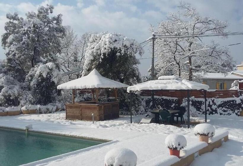 住宿加早餐  La Maison De Jenny