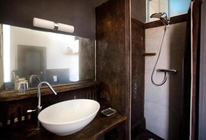 مبيت وإفطار La Maison Du Pont Vieux