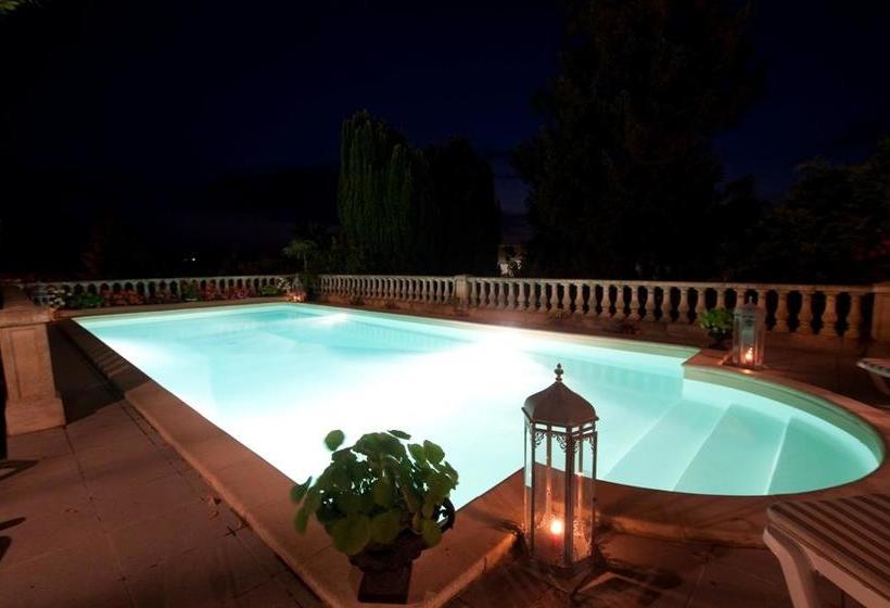 Bed and Breakfast Le Petit Chateau   Tiffauges Proche Puy Dufou