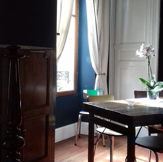 민박 Maison Volière