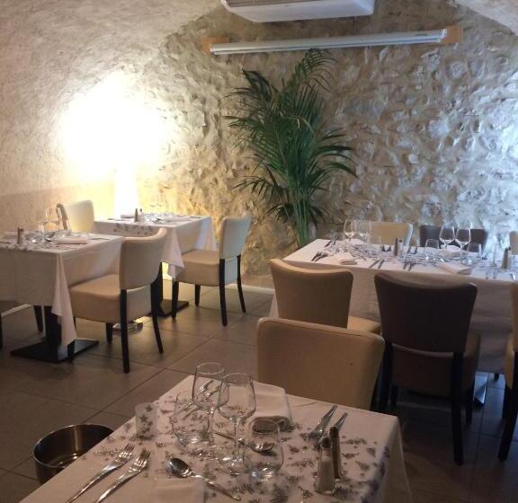 Отель La Bastide De Venelles