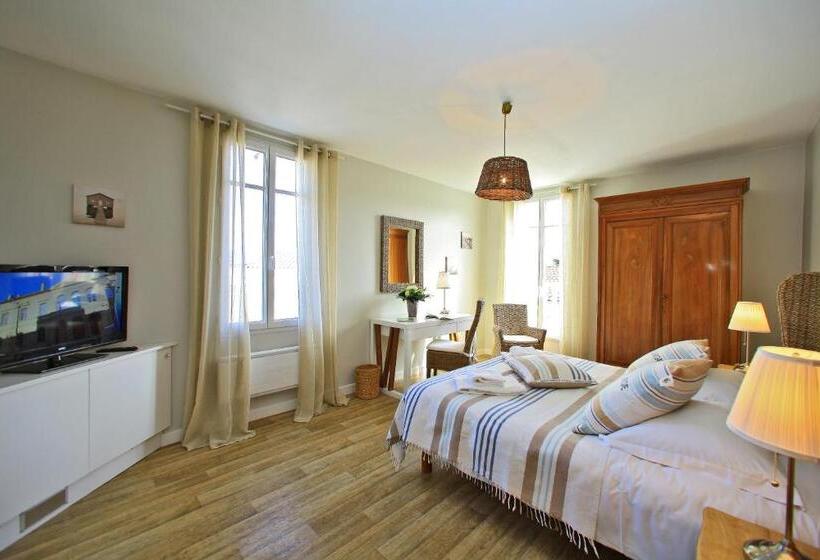 هتل Logis Hôtel La Chaize