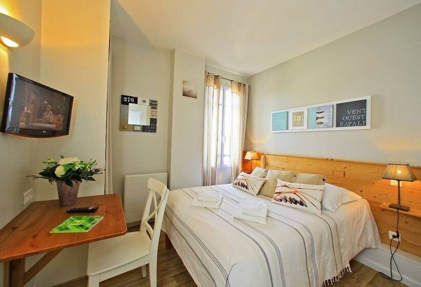 هتل Logis Hôtel La Chaize