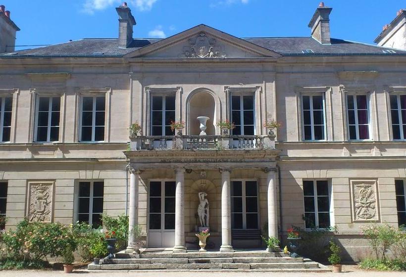 ベッドアンドブレックファースト Château Des Requêtes