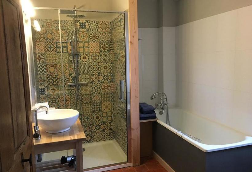 ベッドアンドブレックファースト Chambres D Hôtes Saintsauveur