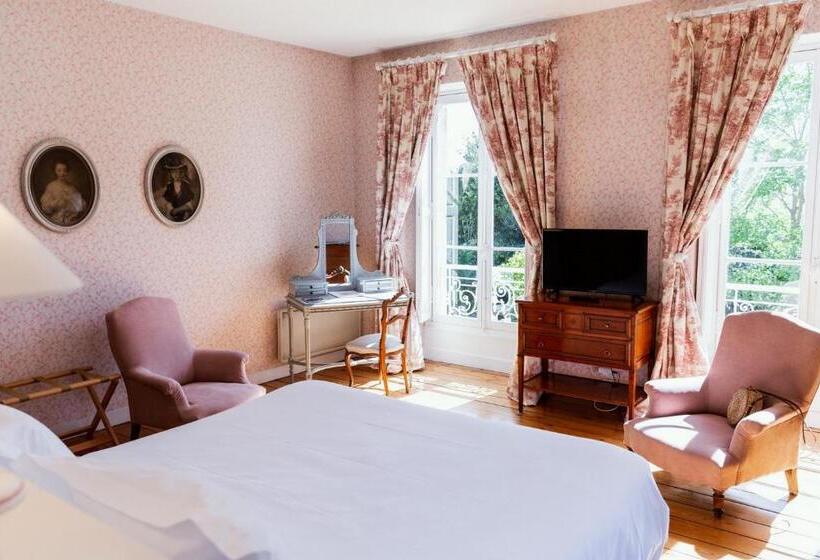 Bed and Breakfast Château Ormes De Pez