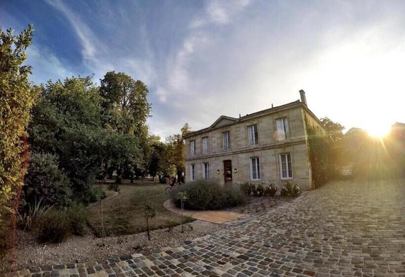 Bed and Breakfast Château Ormes De Pez