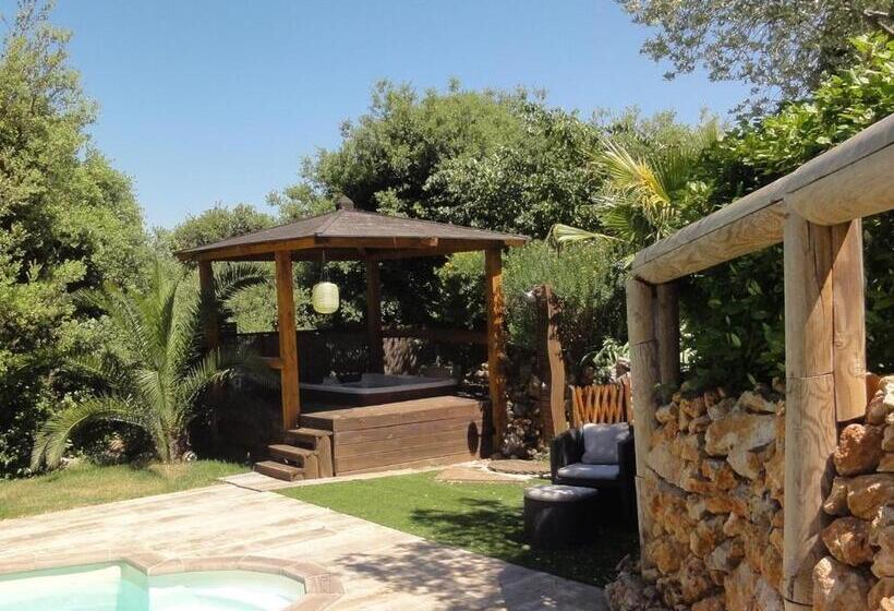 تختخواب و صبحانه Domaine De La Borie Yourhosthelper