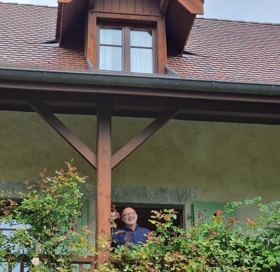 مبيت وإفطار La Vallombreuse