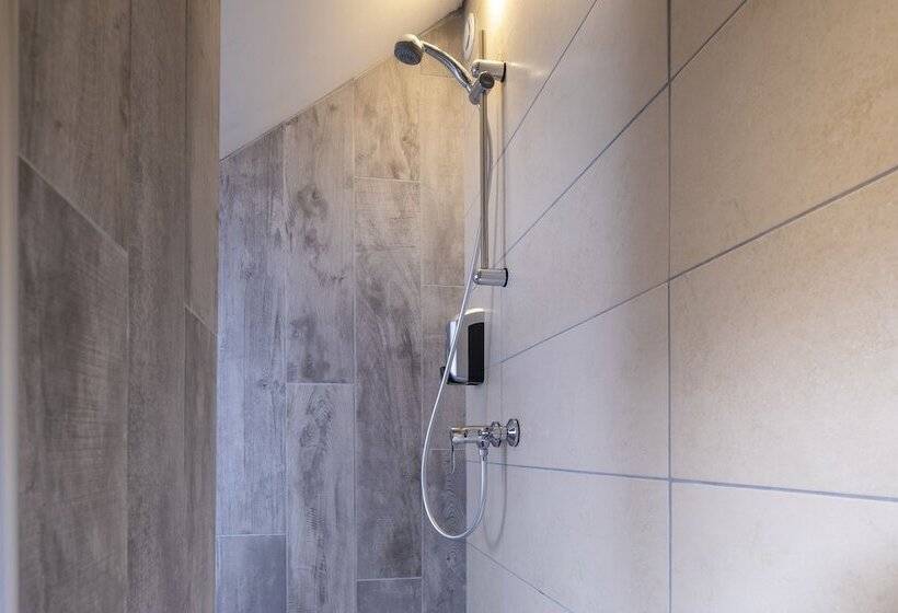 בית מלון כפרי Cocoon Inn
