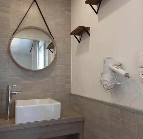 هتل Hôtel Le Picardy