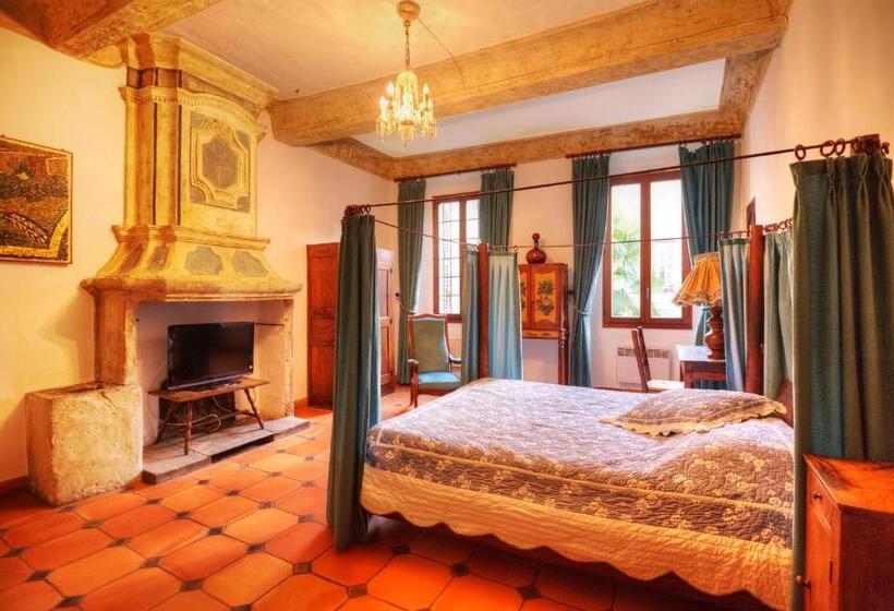 בית מלון כפרי Hôtel Les Arcades