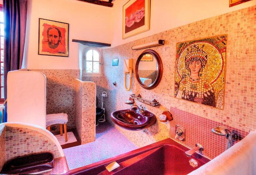 בית מלון כפרי Hôtel Les Arcades