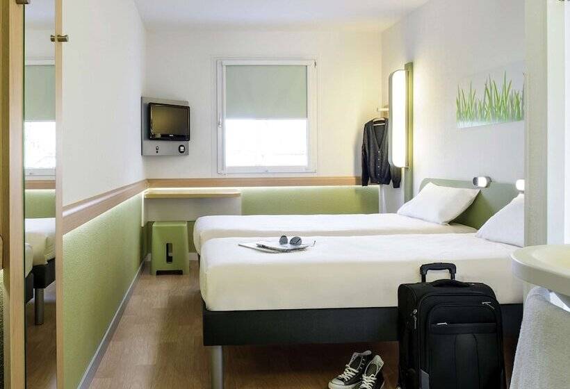 בית מלון כפרי Ibis Budget Concarneau
