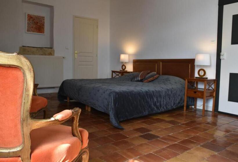 Bed and Breakfast Chambres D Hôtes   Dîners   Piscine   Centre Ville Bergerac 5km   Domaine De Bellevue Cottage