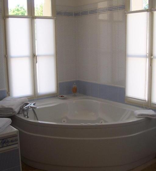 تختخواب و صبحانه Ferme De La Canardière
