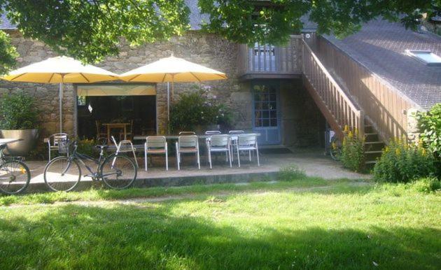 مبيت وإفطار La Grange De Coatélan