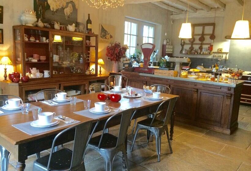 مبيت وإفطار Les Volets Bleus