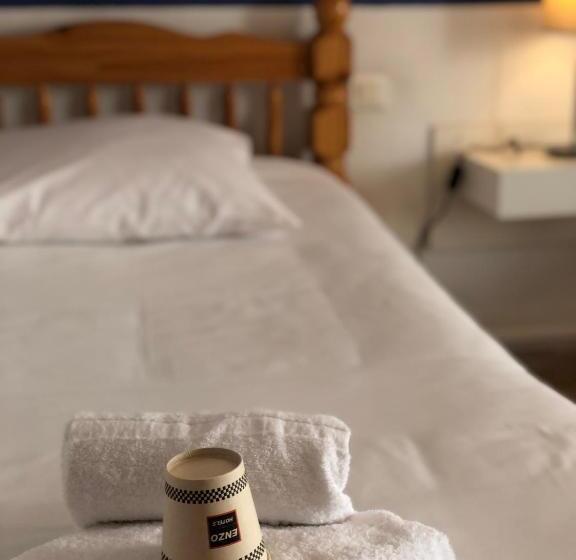 Enzo Hotels Neufchâteau By Kyriad Direct