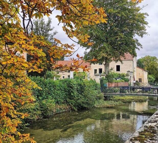 호텔 Auberge Côté Rivière