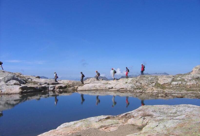 בית מלון כפרי Auberge La Douce Montagne