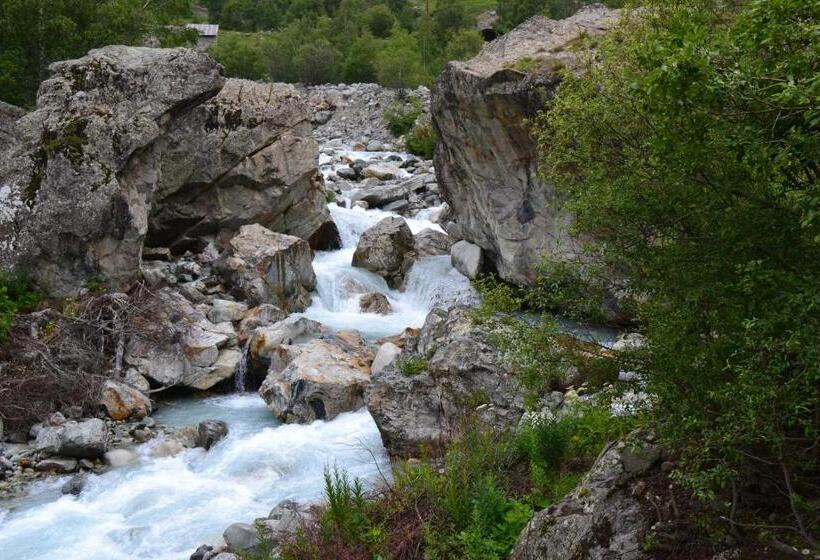 בית מלון כפרי Auberge La Douce Montagne