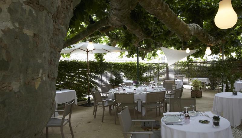 ホテル Logis Hôtel   Restaurant Maison Claude Darroze