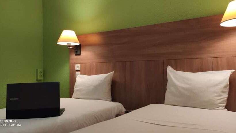 ホテル Glisy Hôtel
