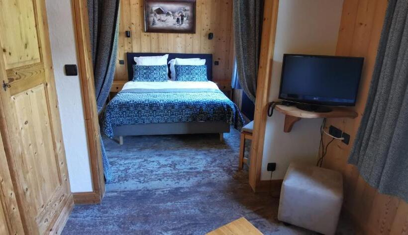 酒店 Hôtel Chalet Les Ecureuils Restaurant, Sauna & Spa Garage