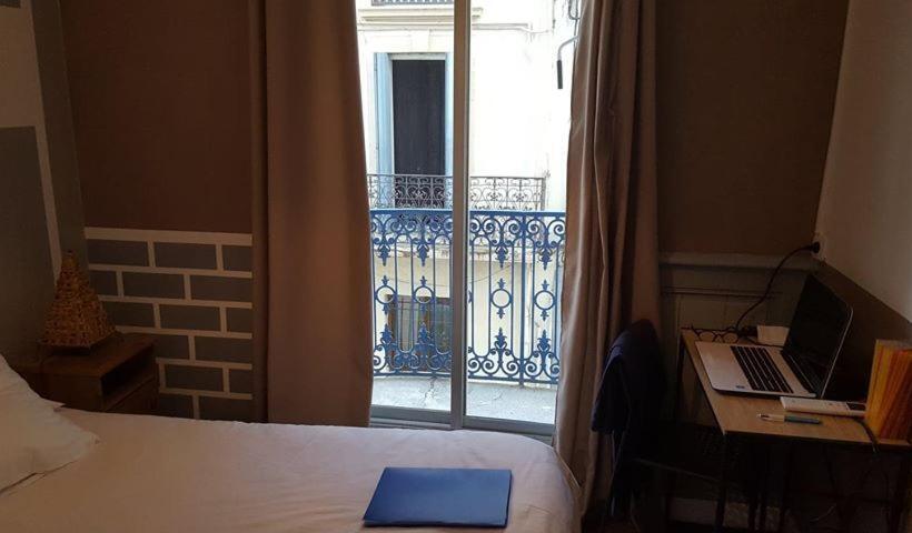 هتل Hôtel Confort
