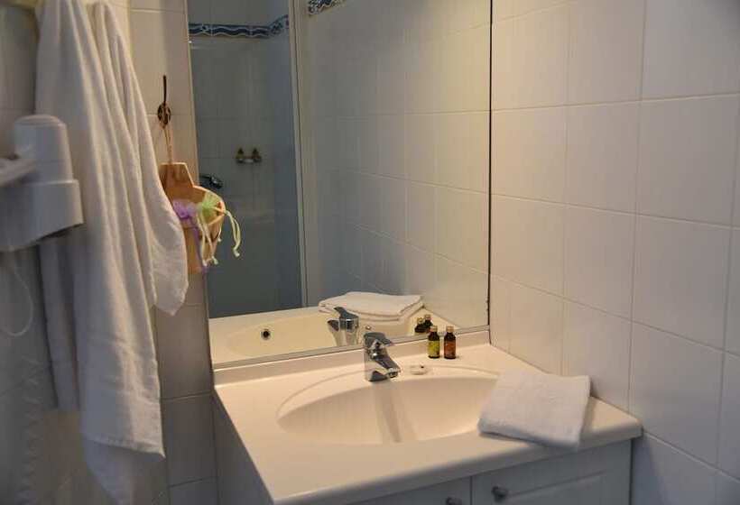 هتل Hôtel Jerodel