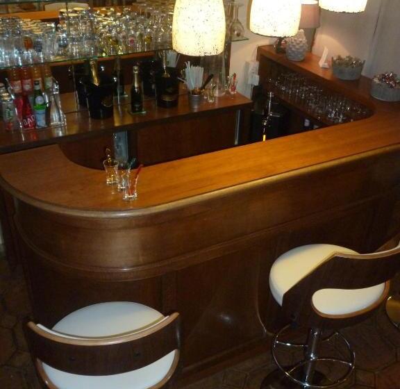 酒店 Hôtel Picardia