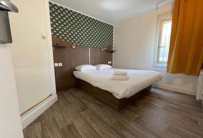 בית מלון כפרי Kyriad Direct Val De Reuil