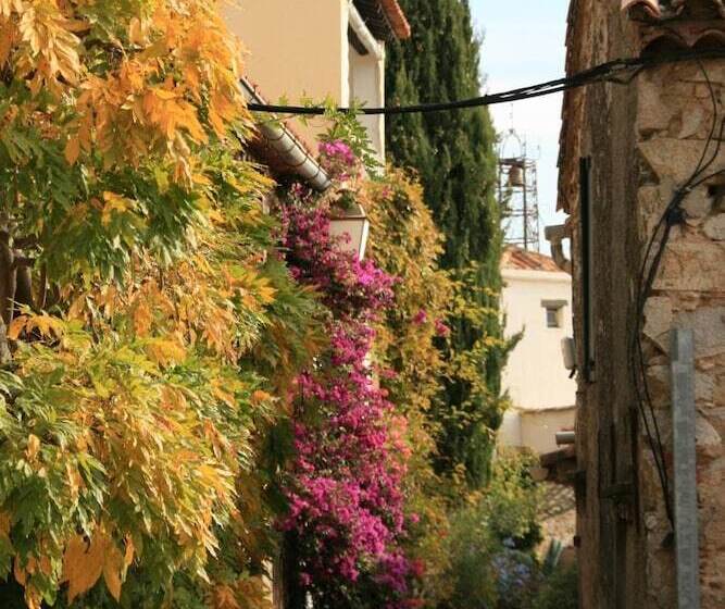 فندق Hôtel La Pierrerie