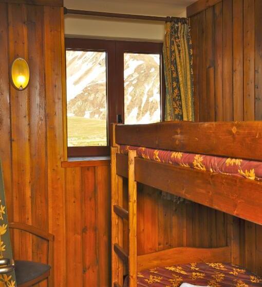 فندق Lautaret Lodge & Spa