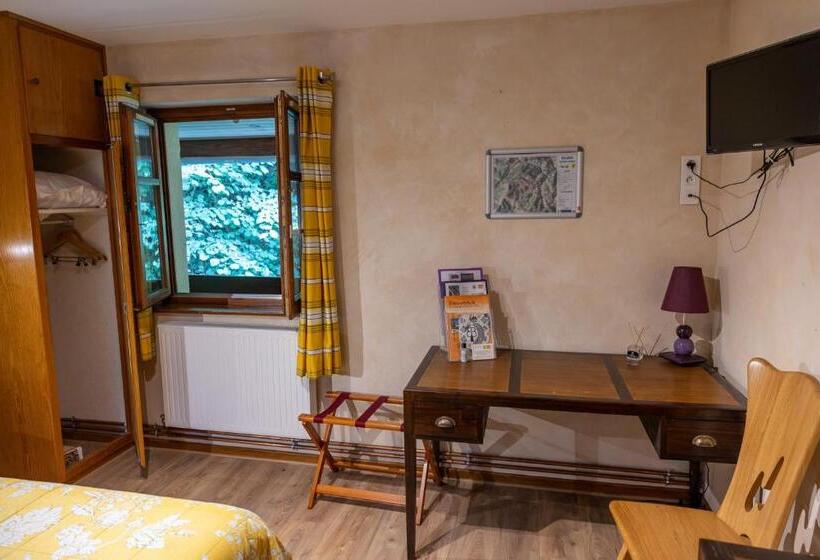 בית מלון כפרי Le Bouton D'or